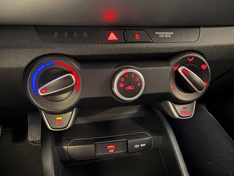 Kia Stonic 1.0 T-GDi 74kW (100CV) MHEV MT Business