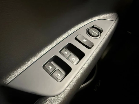 Kia Stonic 1.0 T-GDi 74kW (100CV) MHEV MT Business