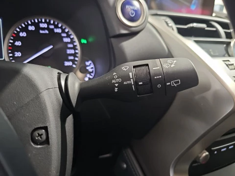 Lexus NX 2.5 300h Premium 2WD