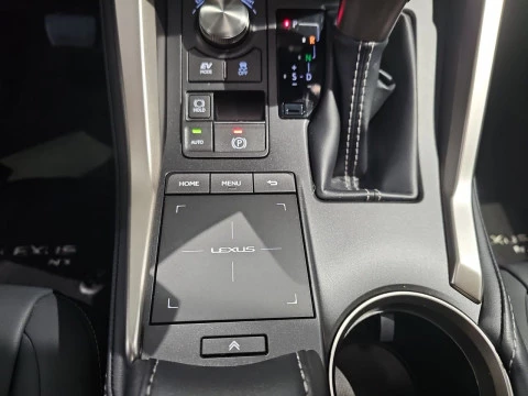 Lexus NX 2.5 300h Premium 2WD