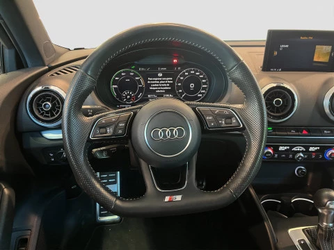 Audi A3 Sportback S line 40 TFSI quattro S tron