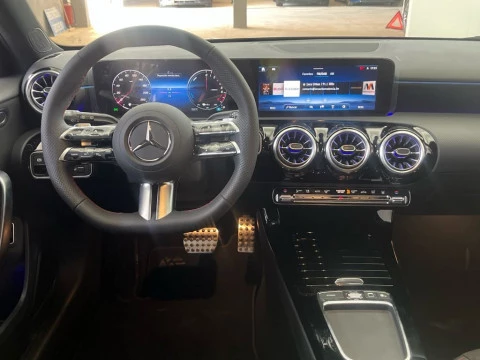 Mercedes-Benz Clase A 250 e Compacto con tecnología híbrida EQ