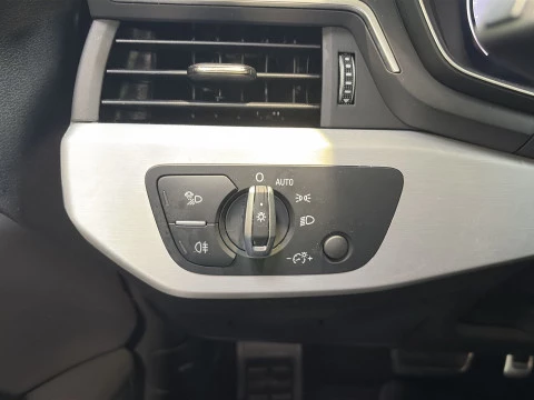 Audi A4 S line 35 TDI 120 kW (163 CV) S tronic