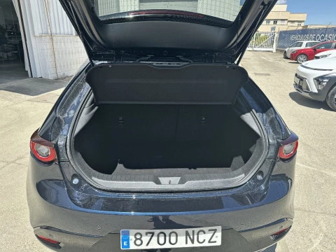 Mazda3 2.5L E-SKY G MHEV 103kW 6AT Homura