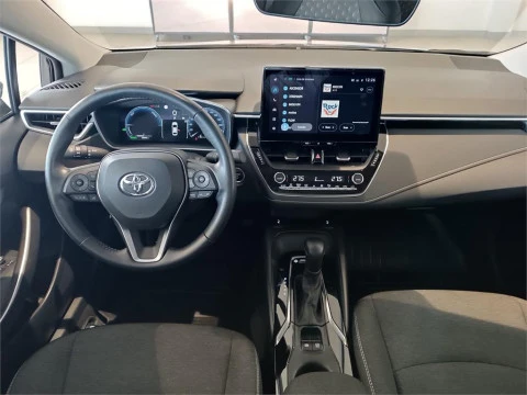 Toyota Corolla Sedán 140H Eco