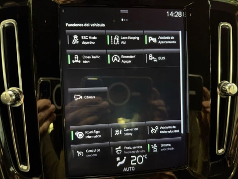 Volvo XC40 2.0 D3 R-Design Auto