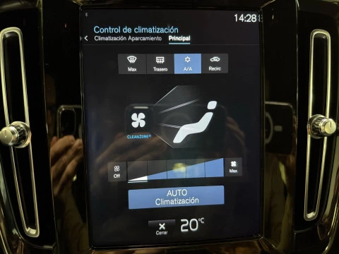 Volvo XC40 2.0 D3 R-Design Auto