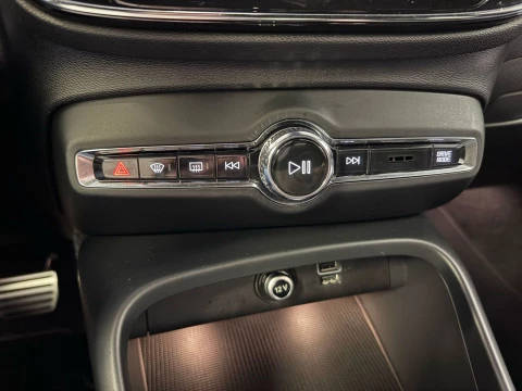 Volvo XC40 2.0 D3 R-Design Auto