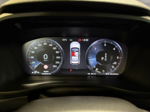 Volvo XC40 2.0 D3 R-Design Auto