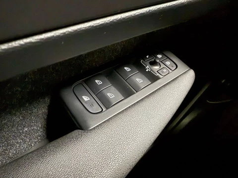 Volvo XC40 2.0 D3 R-Design Auto