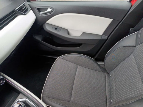 Renault Clio 1.0 TCE 67KW TECHNO 5P