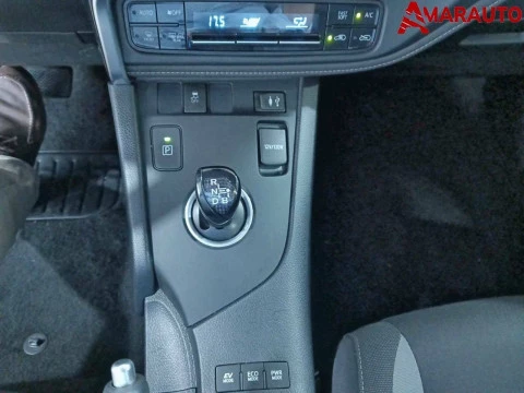 Toyota Auris  1.8 140H Hybrid Active