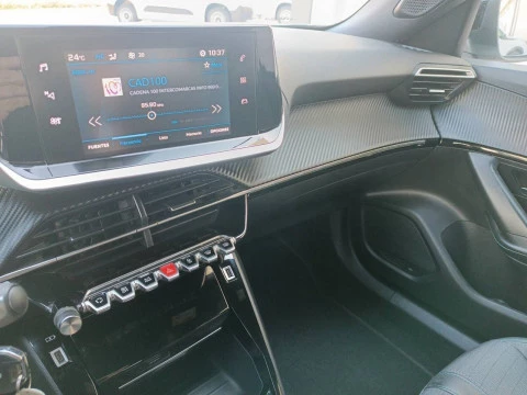 Peugeot 2008 Allure BlueHDI 130 S&S EAT8