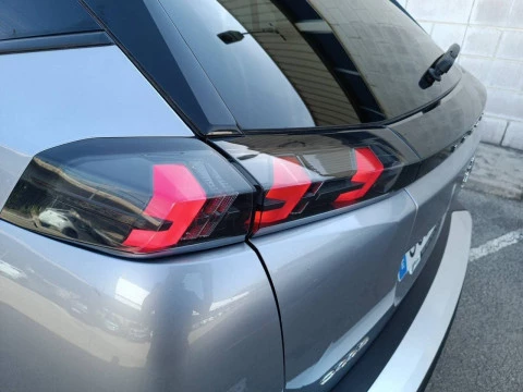 Peugeot 2008 Allure BlueHDI 130 S&S EAT8