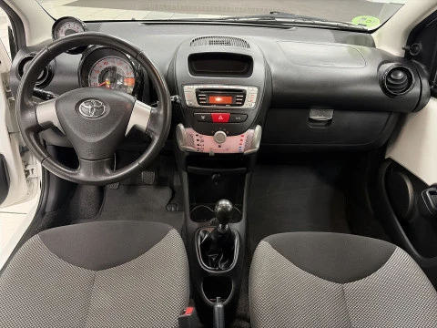 Toyota Aygo 70 City 50 kW (68 CV)