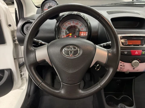 Toyota Aygo 70 City 50 kW (68 CV)
