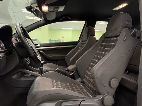 Volkswagen Golf GTI  2.0 TFSI 147 kW (200 CV)