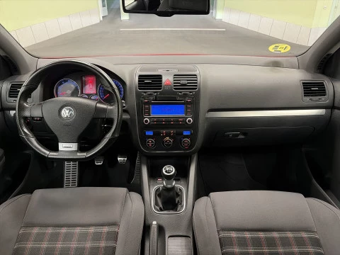 Volkswagen Golf GTI  2.0 TFSI 147 kW (200 CV)