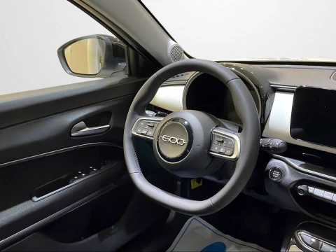 Fiat 600 600 MHEV 1.2 106kW (145CV) DDCT