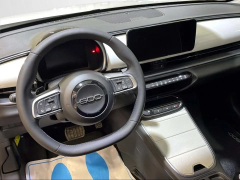 Fiat 600 600 MHEV 1.2 106kW (145CV) DDCT