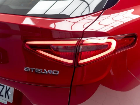 Alfa Romeo Stelvio 2.2 Diésel 154kW (210CV) TI Q4