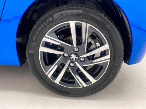 Peugeot 208 Nuevo  5P Allure Pack Gasolina 100 S&S