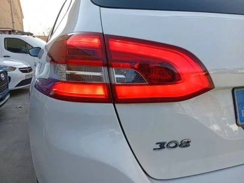 Peugeot 308 SW Style BlueHDi 130 S&S EAT8