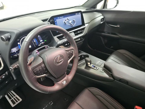 Lexus UX 2.0 300h F Sport Plus