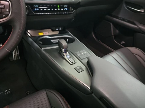 Lexus UX 2.0 300h F Sport Plus