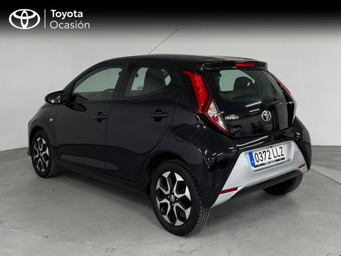 Toyota Aygo 1.0 70 x-play