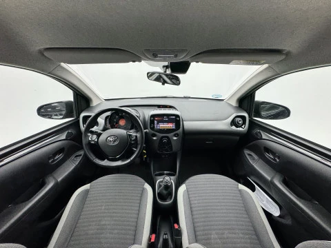 Toyota Aygo 1.0 70 x-play