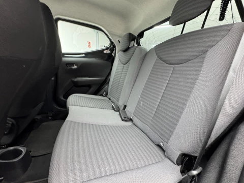 Toyota Aygo 1.0 70 x-play