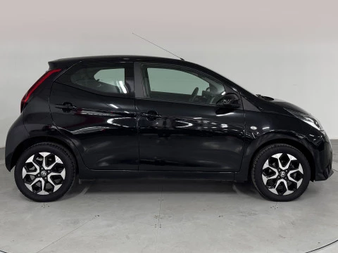 Toyota Aygo 1.0 70 x-play