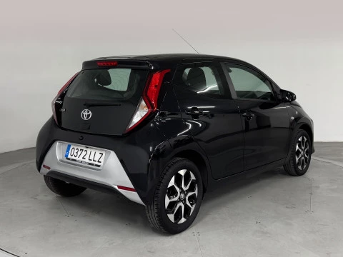 Toyota Aygo 1.0 70 x-play