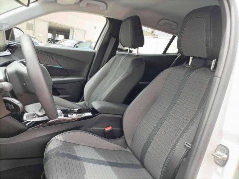 Peugeot 2008 Allure Puretech 130 S&S BVM6