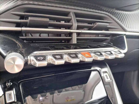 Peugeot 2008 Allure Puretech 130 S&S BVM6