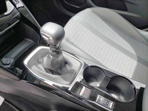 Peugeot 2008 Allure Puretech 130 S&S BVM6