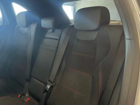 Mercedes-Benz GLA 200 d