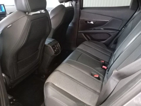 Peugeot 3008 Hybrid 225 e-EAT8 Allure Pack