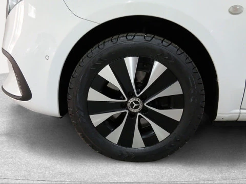 Mercedes-Benz Vito Combi 116 CDI Tourer Select Larga AT 120 kW (163 CV)