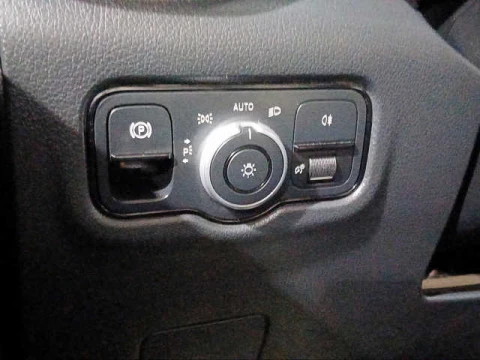 Mercedes-Benz Vito Combi 116 CDI Tourer Select Larga AT 120 kW (163 CV)
