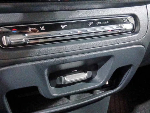 Mercedes-Benz Vito Combi 116 CDI Tourer Select Larga AT 120 kW (163 CV)