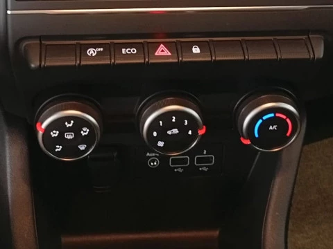 Renault Clio   TCe Intens 67kW