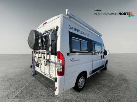 BUNKERVAN TEAM CAMPER
