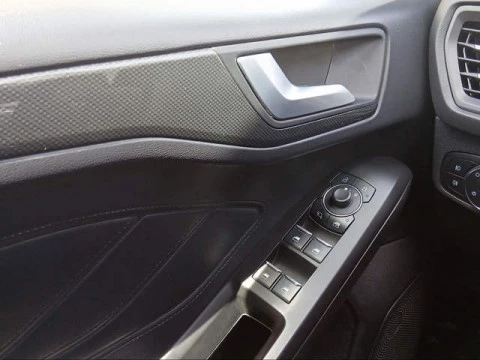 Ford Focus 1.0 Ecoboost MHEV ST-Line 114 kW (155 CV)