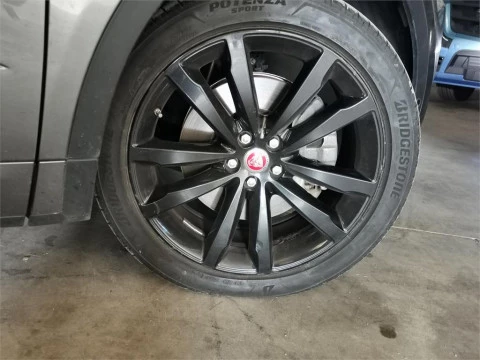 Jaguar E-Pace 2.0P 184kW R-Dynamic 4WD Auto