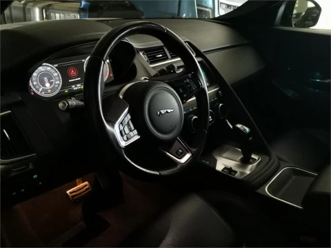 Jaguar E-Pace 2.0P 184kW R-Dynamic 4WD Auto