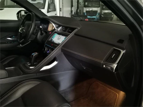Jaguar E-Pace 2.0P 184kW R-Dynamic 4WD Auto