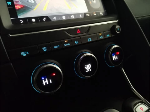 Jaguar E-Pace 2.0P 184kW R-Dynamic 4WD Auto