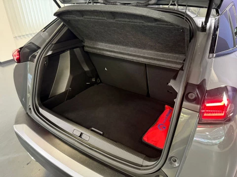 Peugeot 2008 N2008 GT Hybrid 136 eDCS6